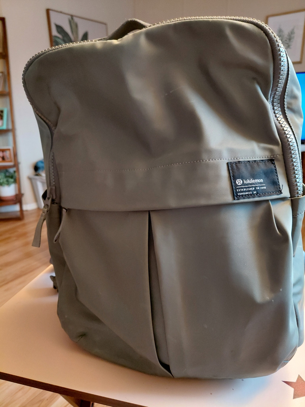 lululemon athletica Men's Olive Green Backpack